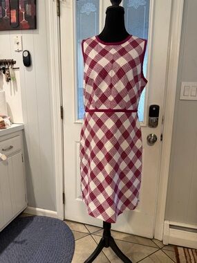 Liz Claiborne Sleeveless Pink and White Diamond-Check Knit Dress